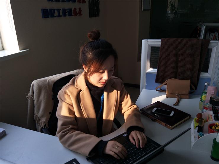 以梦为马，，，，，，不负昭华