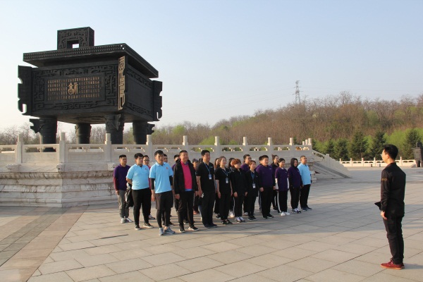 磨炼向导力，，，，，加速职业化，，，，，1xBET精英“EMBA”特训活动报道