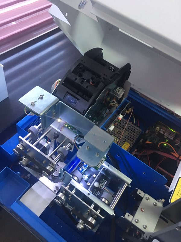 清静收支，，，，，，与同胞配合前行